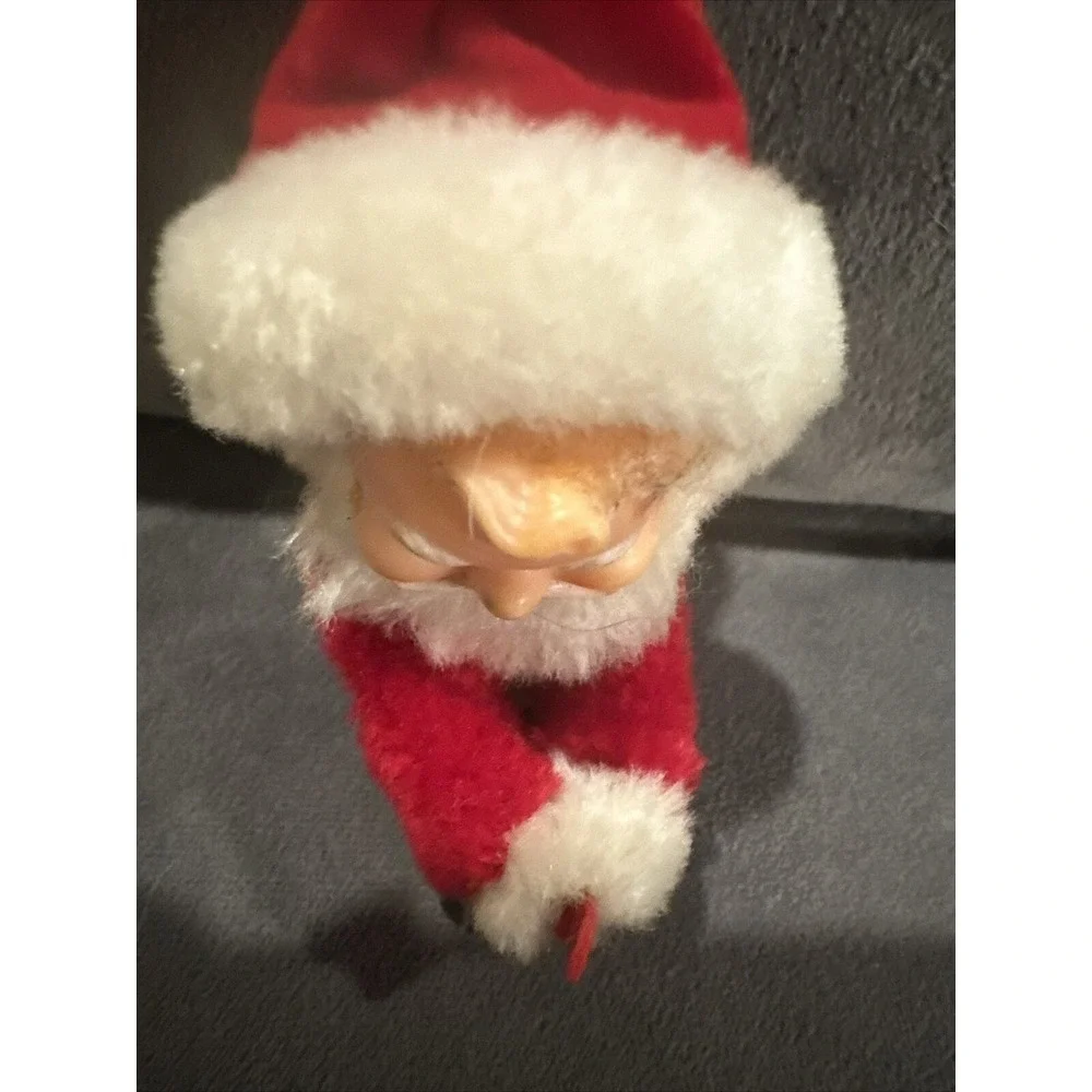 Vintage Plush Santa Clip on Christmas Pin‎ in red and white
